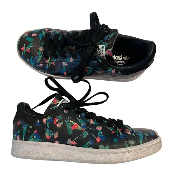 adidas Shoes - Adidas Originals Stan Smith Floral Print Damen Sneaker Size 5